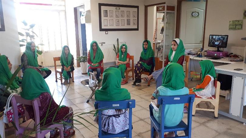 نشست قصه گویی از کتاب نخل ها قد می کشند نوشته محمد حسین فکور به مناسبت بزرگداشت مقام سلمان فارسی