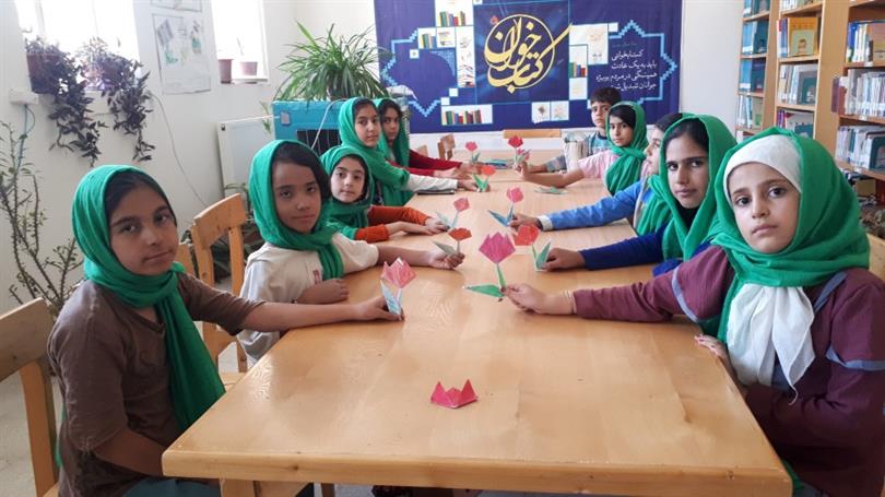 کاردستی و اوریگامی گرامیداشت هفته دفاع مقدس