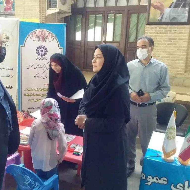 فعالیت های  فوق برنامه مسئول و کتابدار کتابخانه عمومی استقلال  همراه با کارشناسان فرهنگی استان به مناسبت هفته دولت