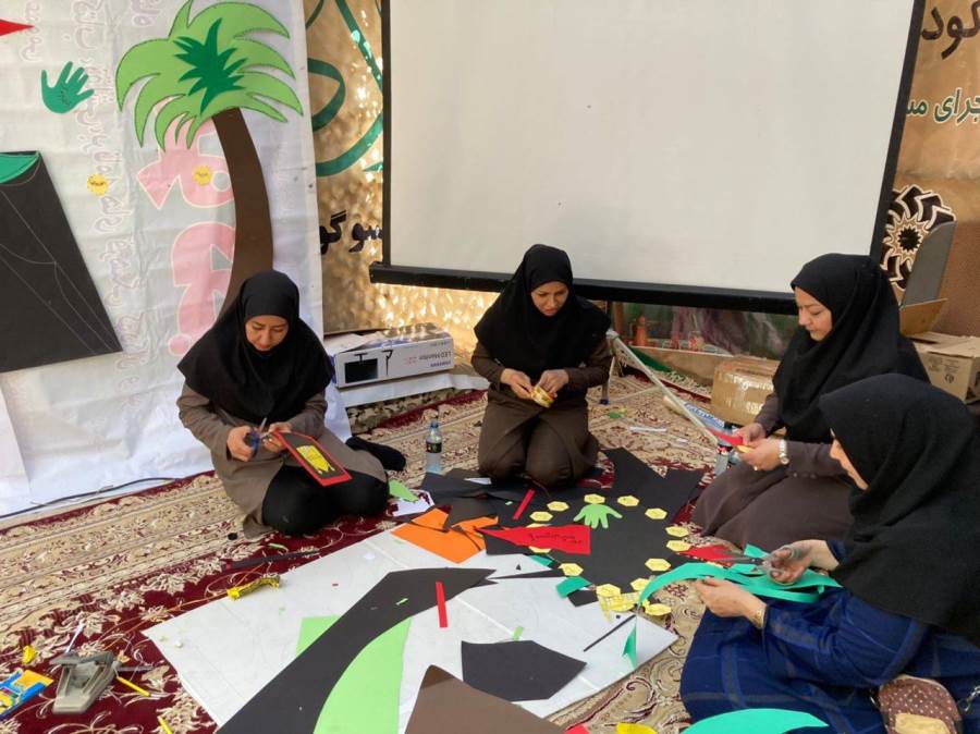 فعالیت های  فوق برنامه کتابدار کتابخانه عمومی استقلال همراه کارشناسان فرهنگی  استان درآماده سازی فضای موکب های اداره کل کتابخانه های عمومی استان کرمانشاه در مرز خسروی  و شهرستان های کرمانشاه و قصر شیرین به مناسبت اربعین حسینی1401