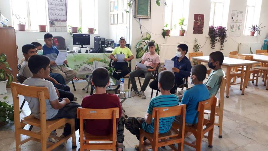 نمایش نامه خوانی